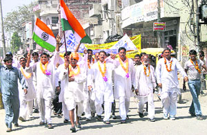 Members of the Scheduled Castes (Block-A) reach Rohtak on Wednesday as part of their march to Delhi. The march began in Sirsa and will conclude at 10 Janpath on Saturday. 