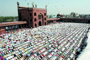 Muslims offer 'Namaz-e-Alvida' on the last Friday of Ramzan at the Jama Masjid in New Delhi. 