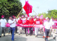 Patients take part in Walk for Heart organised by SPS Apollo hospital in Ludhiana on Sunday.