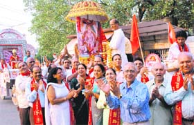 Devotees take out a shobha yatra on the occasion of Agrasen Jayanti in Chandigarh