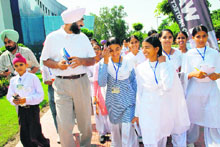 Students of Gidderbaha constituency, led by Punjab finance minister Manpreet Singh Badal, visit Dell, Mohali, as part of the three-day educational tour.