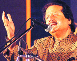 Noted ghazal singer Pankaj Udhas mesmerises audience at a function in Jalandhar on Sunday. 