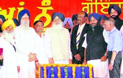 Chief Minister Parkash Singh Badal lays the foundation stone of the 540-MW Goindwal Sahib thermal plant at Goindwal in Tarn Taran