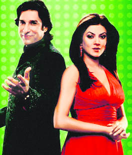 Pakistani cricketer Wasim Akram and Sushmita Sen are judges of the dance show Ek Khiladi Ek Hasina on the channel Colors