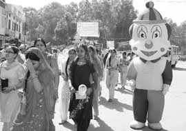 There was an air of festivity and a carnival-like ambience in Ropar on Tuesday.