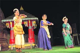 (From left) Bharti Shivaji, Shovana Narayan and Kiran Sehgal perform during the Virasat festival in Dehradun on Thursday night.
