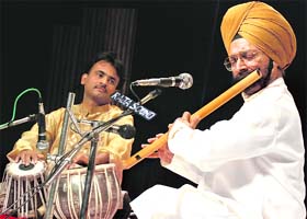 Kirana gharana flutist Ravinder Singh presents classical music recital at Randhawa Auditorium in Chandigarh