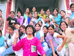Alok Ulfat imparting training in acting to a group of girls in Dehradun. 