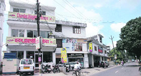 Shops in violation of building bylaws at Subhash road.