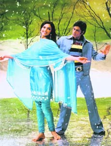 Shah Rukh Khan and Deepika Padukone in Om Shanti Om