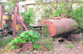 Abandoned vehicles of the MC that will be auctioned soon