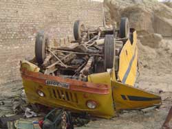 A matador-van carrying school kids fell in dry seepage drain near village Karnikhera in Fazilka 