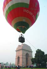 Air baloon of the Indian Army fly at India Gate during a roadshow in New Delhi 