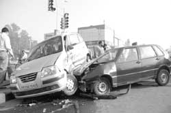 Three persons were hurt in an accident on the Bhupindra road in Patiala 