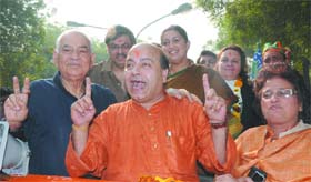 BJP candidate from the New Delhi constituency Vijay Jolly with M L Khurana, Smriti Irani, Aarti Mehra before filing his papers
