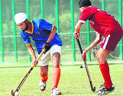 SCD Government College, Ludhiana, take on Guru Nanak National College, Doraha, at PU grounds