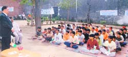 CJM Lachhman Singh interacts with inmates of juvenile home in Ludhiana