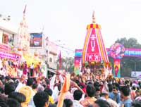Devotees participate in the Jagannath Rath Yatra in Ludhiana. 