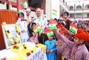 Students of St Soldier Divine Public School pay tributes to Chacha Nehru