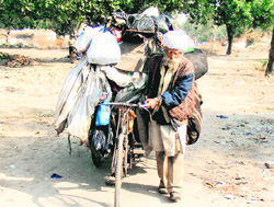 Who cares for the aged? This old man like many others earn their livelihood by pulling carts in Ludhiana.