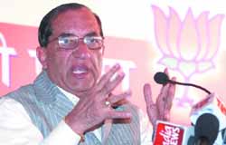 BJP chief ministeral candidate V.K. Malhotra addresses a press conference against the BRT corridor project in New Delhi on Monday. 