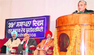 Justice Syed Afzal Haider, former law minister of Pakistan, delivers a lecture on the 39th foundation day function of Guru Nanak Dev University in Amritsar on Monday. Mr H.K. Dua (centre), Editor-in-chief, The Tribune, and Dr Jai Rup Singh (extreme left), vice-chancellor, GND varsity, are also seen in the picture.