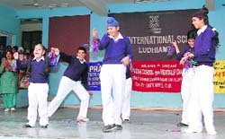Students of Ryan School celebrate Special Day with special children. 