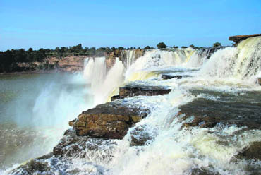 A view of Chitrakote Waterfalls