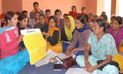 A Pratham Block Coordinator explaining a teaching technique to members of the Pratham, an NGO supporting the Padho Punjab campaign, at the Teachers Home in Bathinda on Sunday. 