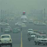 Fog covers Rajpath