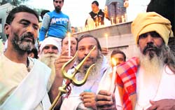 Activists of the Vishwa Hindu Parishad stage a protest against terrorism in Karnal