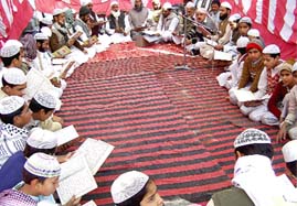 Haridwar Muslims recite the Quran in memory of those killed in the Mumbai attacks
