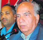 Senior BJP leader and former Chief Minister of Himachal Pradesh Shanta Kumar addresses mediapersons in Jammu