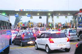 The toll plaza at Dappar. 