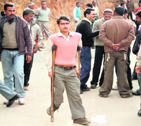 A physically challenged person heads towards the Vidhan Sabha to meet Chief Minister Prem Kumar Dhumal at Dharamsala