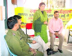 S. Thakur of HIFEED addresses a workshop on HIV/AIDS for police officials at Araghar police post in Dehradun on Wednesday. 