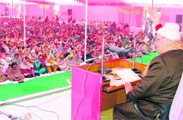 A congregation at Ram Nam Akhand Yagya that concluded in Ludhiana on Sunday.