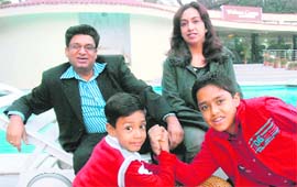 Munish Bajaj with wife Shallu, kids Ashmit & Tanish