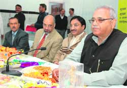 Uttarakhand Assembly Speaker Harbans Kapoor, health minister Dr Ramesh Pokhriyal Nishank and Dr S. Farooq at a conference of Unani and ayurvedic doctors