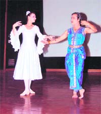 Polish dancer Romana Agnil and Indian classical dancer Sanjeev Bhattacharya perform in Gurgaon