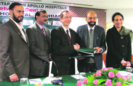 An MoU being signed in Ludhiana.