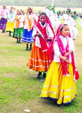 School students rehearse for the Republic Day celebrations in Tau Devi Lal Stadium, Gurgaon, on Thursday. 