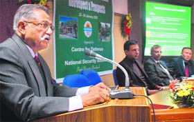 Former Chief of Army Staff Gen Shankar Roy Chowdhary addresses a seminar on civil-military relations in India at Panjab University