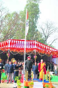 Chief Minister PK Dhumal unfurls the National Flag at Dehra