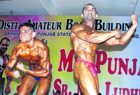 Participants take part in the Junior and Senior Mr Ludhiana-2008 and Senior Mr Punjab-2008 Championship at the GGN Khalsa College for Boys, Ghumar Mandi, Ludhiana