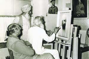 Randhawa with Sobha Singh. The artistically inclined scientist went out of his way to offer land to artists to make them patronise Chandigarh