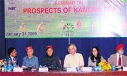 Jairam Ramesh, Union Minister of State for Commerce and Industry (second from right), Chief Minister Prem Kumar Dhumal and former Chief Minister Shanta Kumar at a seminar on Kangra tea at Palampur
