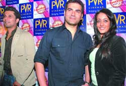 (From left) Actors Randeep Hooda, Arbaaz Khan and Raima Sen during a press conference to promote their forthcoming film Mere Khwabon Mein Jo Aaye in New Delhi 
