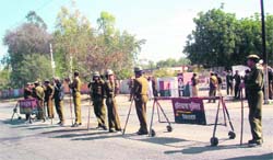 Securitymen guard the main gate of the Police Lines in Sirsa where a Punjab Police team questioned the Dera Sacha Sauda chief on Saturday.