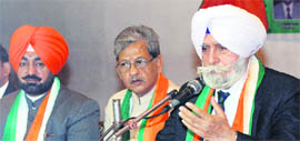 From right: Former Punjab DGP KPS Gill, former MP Sunil Shastri (centre), and BJP investors’ cell chairman Sukhminder Singh Grewal during a seminar-cum-debate on terrorism in Ludhiana on Sunday.